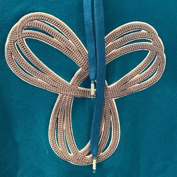 Aritzia TNA logo hoodie women’s XXS - Picture 2 of 6